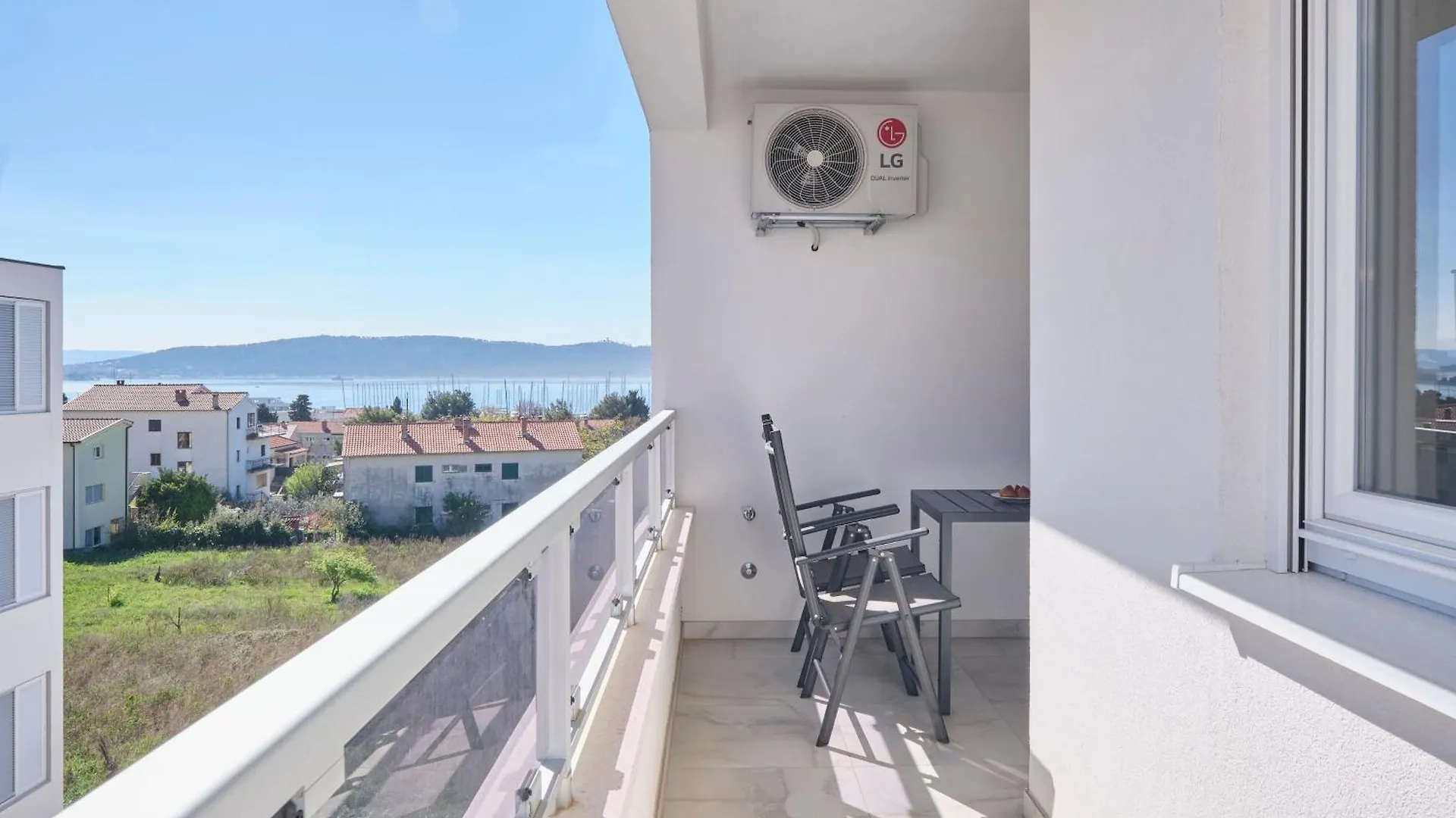 Aquavue Suite Von Litto Kastela 0*,